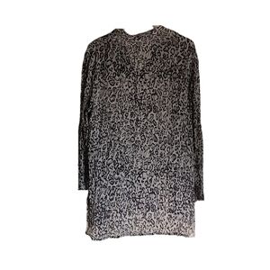 Chico's Beautiful Black And White Blouse with White Seguin